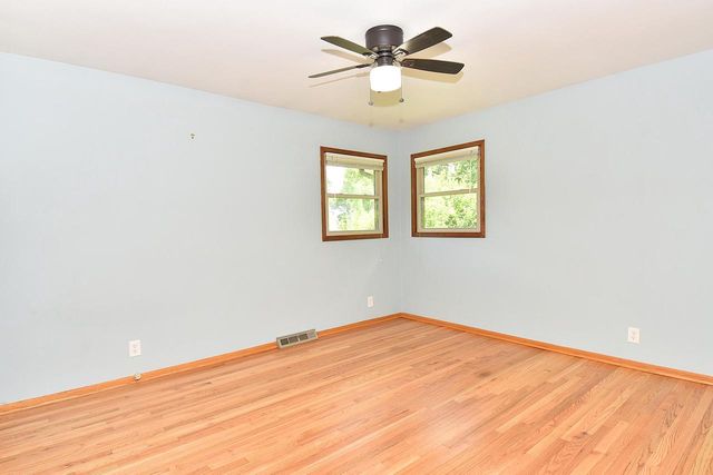 2010 S Rogers COURT, New Berlin, WI 53146