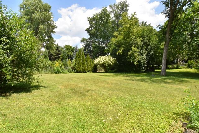 2010 S Rogers COURT, New Berlin, WI 53146