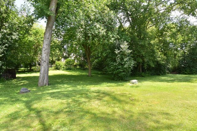 2010 S Rogers COURT, New Berlin, WI 53146