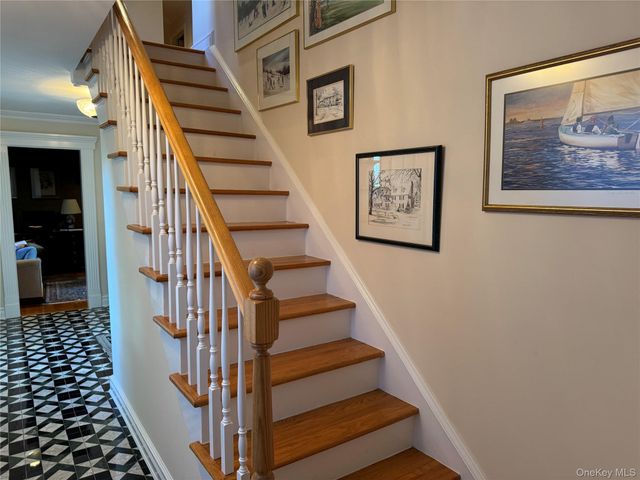 110 Elder Road, Islip, NY 11751