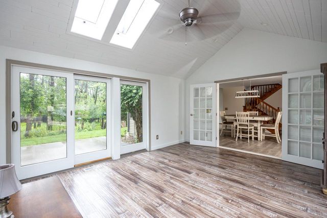 2238 WOODLAWN LANE, Appleton, WI 54914