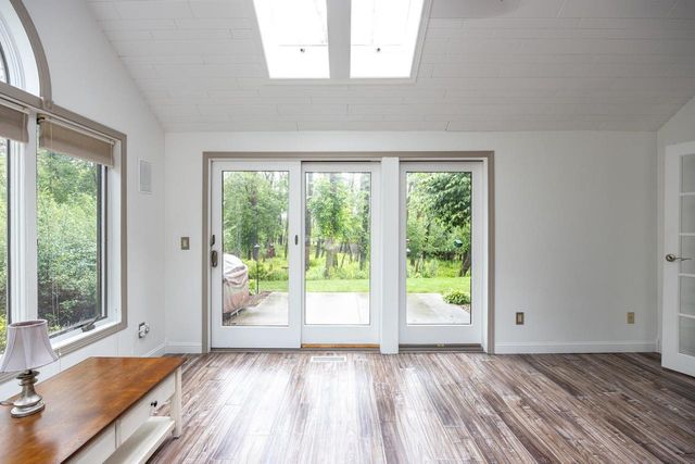 2238 WOODLAWN LANE, Appleton, WI 54914