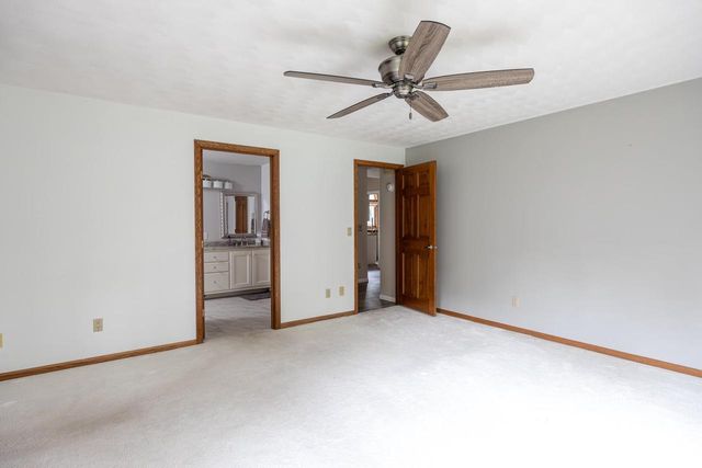 2238 WOODLAWN LANE, Appleton, WI 54914