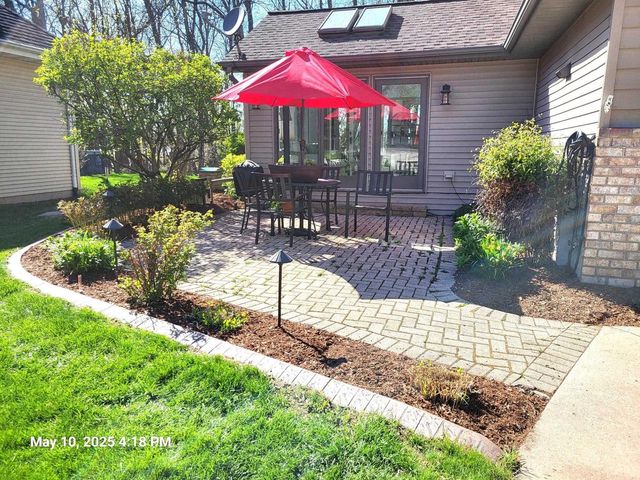 2238 WOODLAWN LANE, Appleton, WI 54914