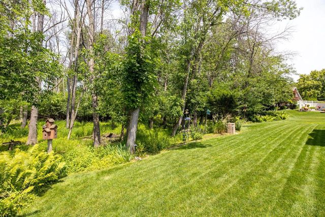 2238 WOODLAWN LANE, Appleton, WI 54914