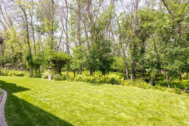 2238 WOODLAWN LANE, Appleton, WI 54914