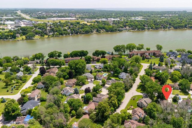 2238 WOODLAWN LANE, Appleton, WI 54914