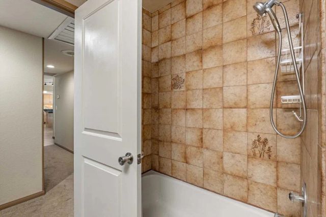 13734 W Oak Glen Rd, Valley Center, CA 92082