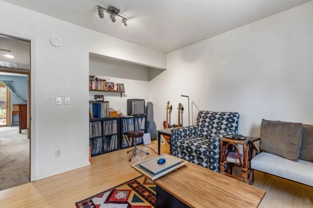 13734 W Oak Glen Rd, Valley Center, CA 92082