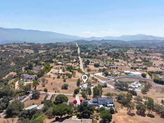 13734 W Oak Glen Rd, Valley Center, CA 92082