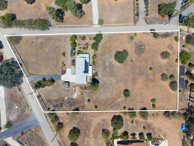 13734 W Oak Glen Rd, Valley Center, CA 92082