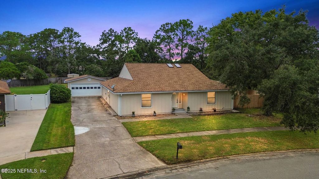 10850 MANDARIN STATION Drive W, Jacksonville, FL 32257