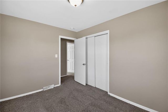 8911 E 29th Street, Kansas City, MO 64129