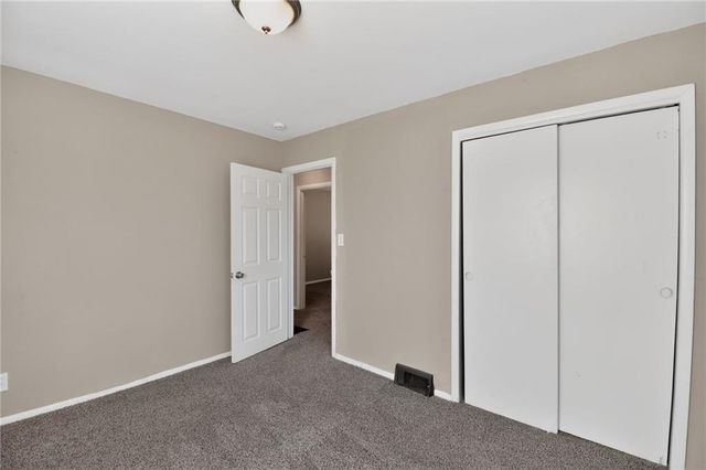 8911 E 29th Street, Kansas City, MO 64129