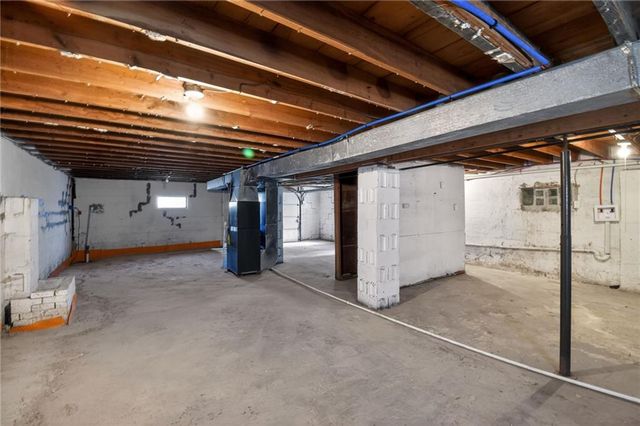 8911 E 29th Street, Kansas City, MO 64129