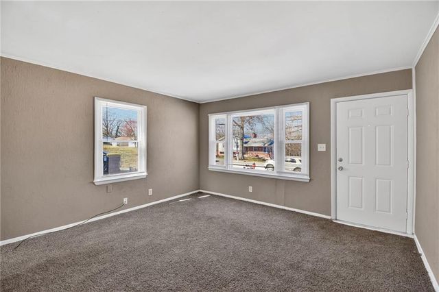 8911 E 29th Street, Kansas City, MO 64129