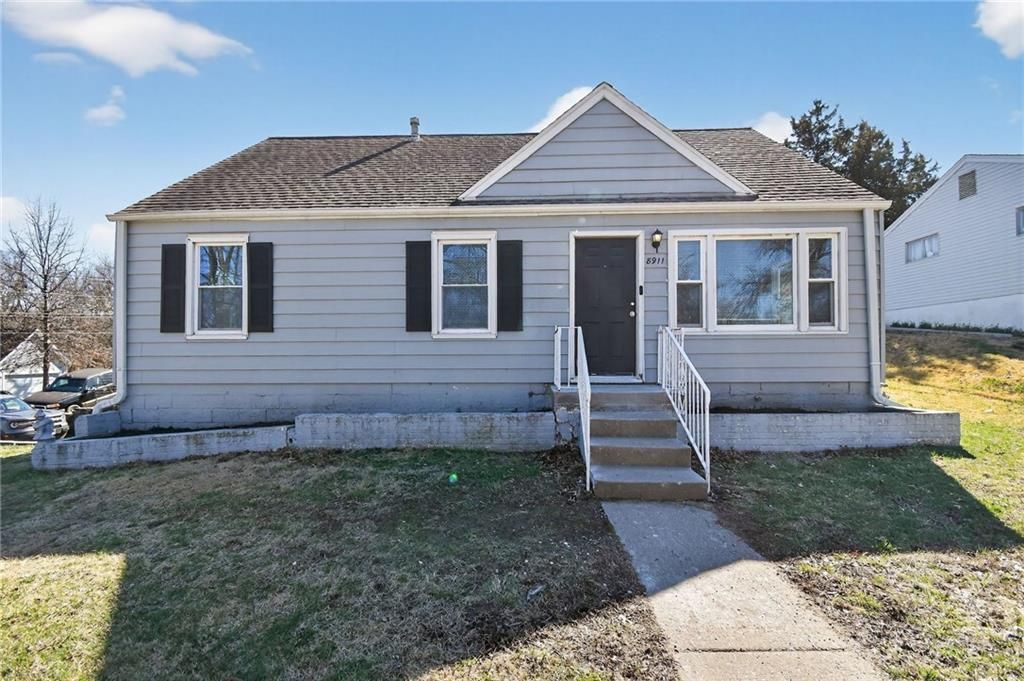 8911 E 29th Street, Kansas City, MO 64129