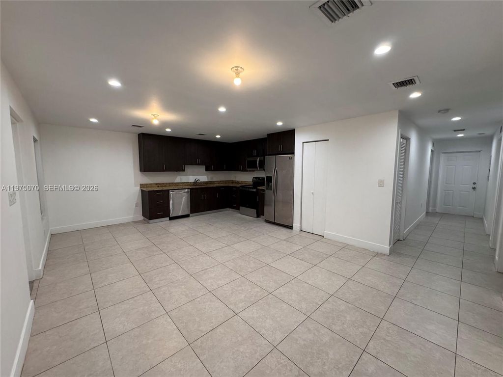 605 NW 3rd Ave A-B, Hallandale Beach, FL 33009