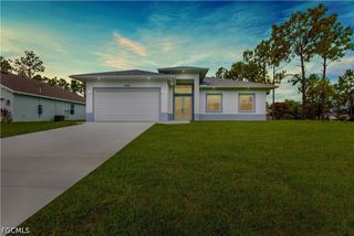 654 Trinity ST E, Lehigh Acres, FL 33974
