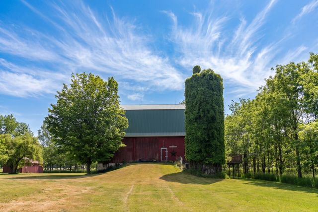 11481 Cressey Road, Plainwell, MI 49080