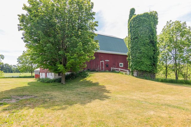 11481 Cressey Road, Plainwell, MI 49080