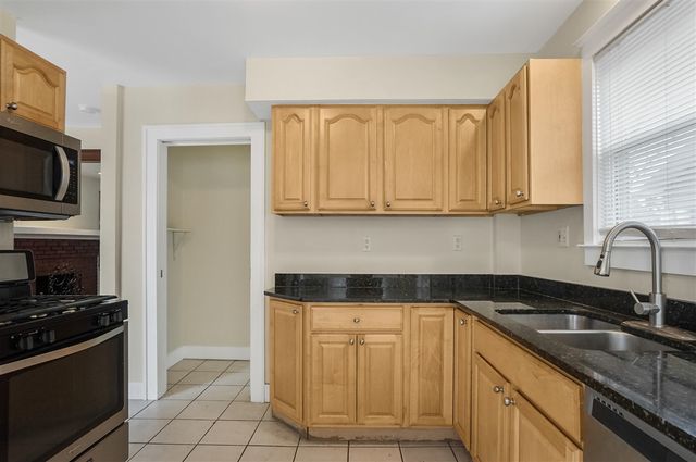 423 S Maple Avenue, Royal Oak, MI 48067