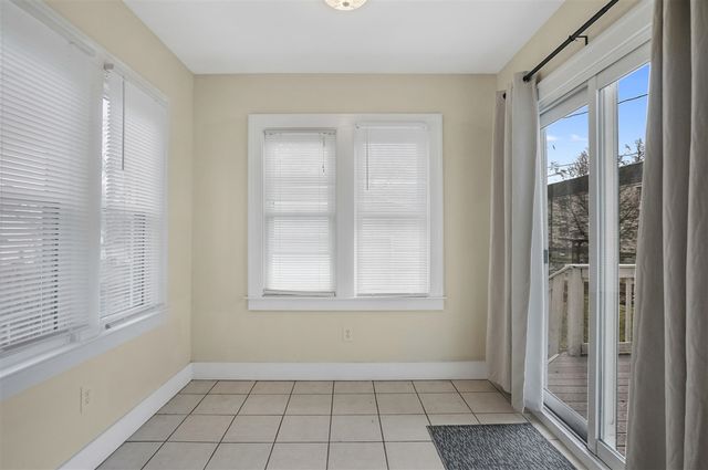 423 S Maple Avenue, Royal Oak, MI 48067