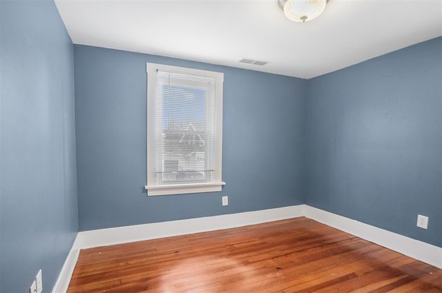 423 S Maple Avenue, Royal Oak, MI 48067