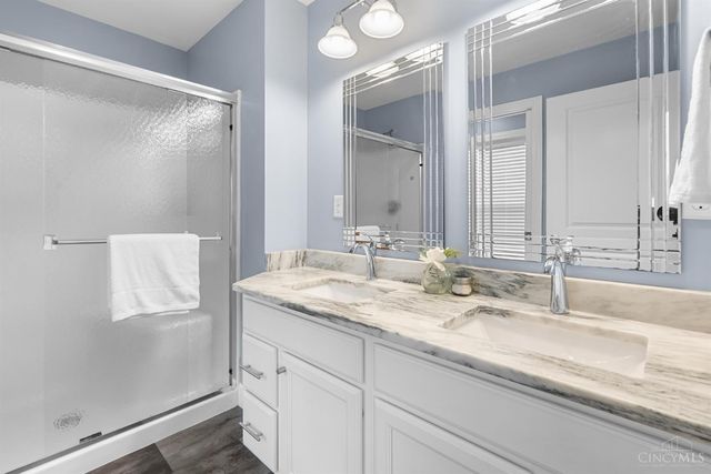 3647 Woodford Road, Cincinnati, OH 45213