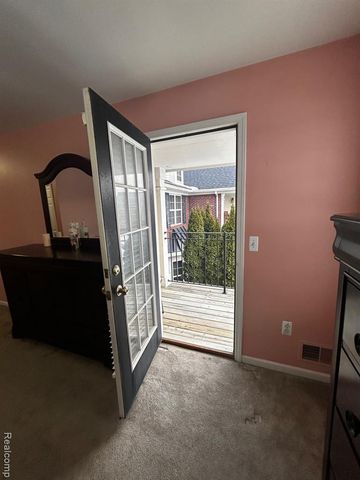 42808 Park Cresent Drive, Sterling Heights, MI 48313