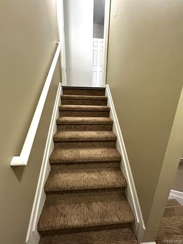 42808 Park Cresent Drive, Sterling Heights, MI 48313