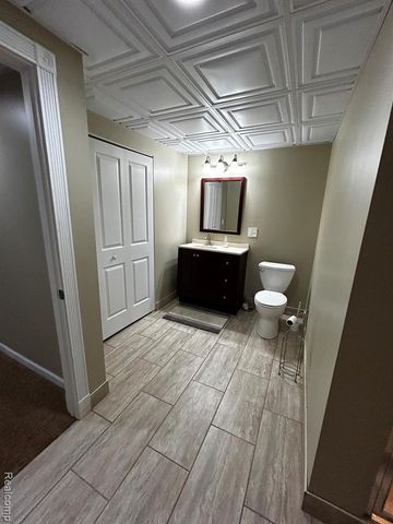 42808 Park Cresent Drive, Sterling Heights, MI 48313