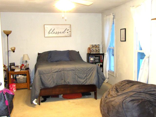 79 Maple Court, Hebron, IN 46341