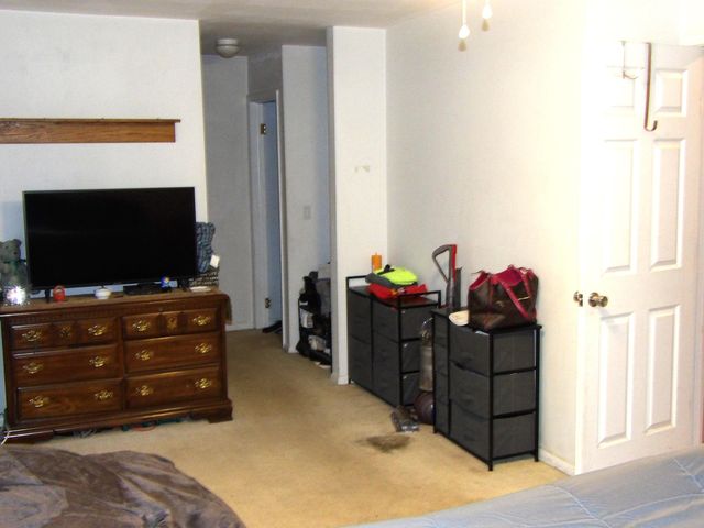 79 Maple Court, Hebron, IN 46341