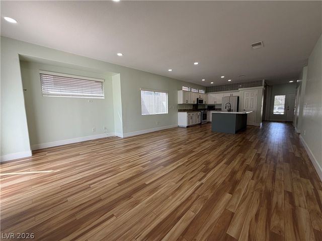 3207 Cambridge Hollows Court, Las Vegas, NV 89135