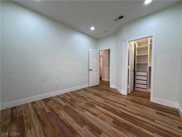 3207 Cambridge Hollows Court, Las Vegas, NV 89135