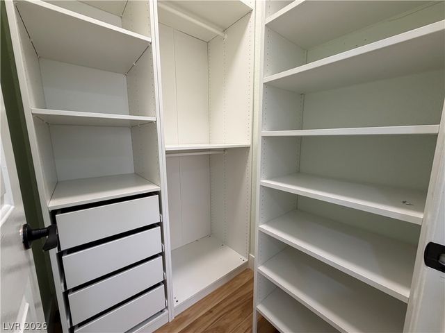 3207 Cambridge Hollows Court, Las Vegas, NV 89135