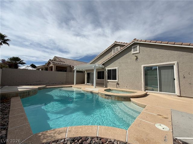 3207 Cambridge Hollows Court, Las Vegas, NV 89135