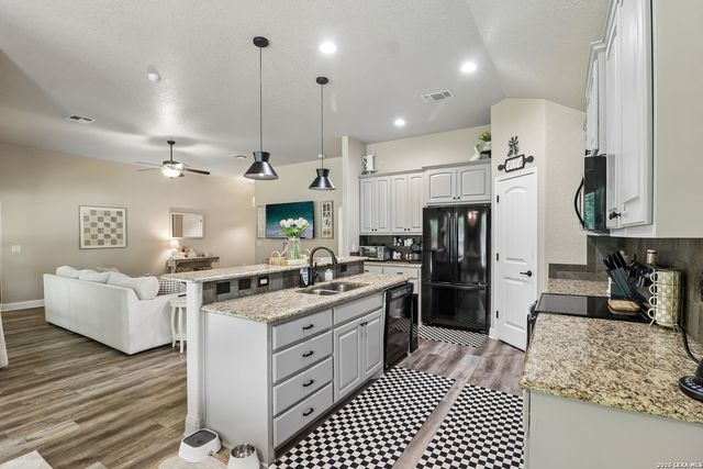 538 Melissa Ln, New Braunfels, TX 78130