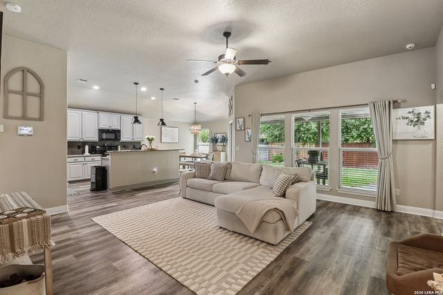 538 Melissa Ln, New Braunfels, TX 78130