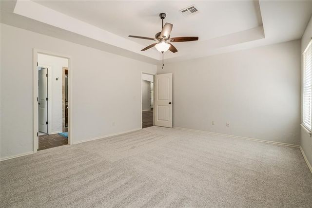 876 Crooked Oak Circle, Guthrie, OK 73044