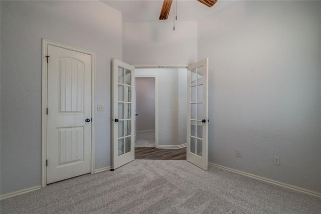 876 Crooked Oak Circle, Guthrie, OK 73044