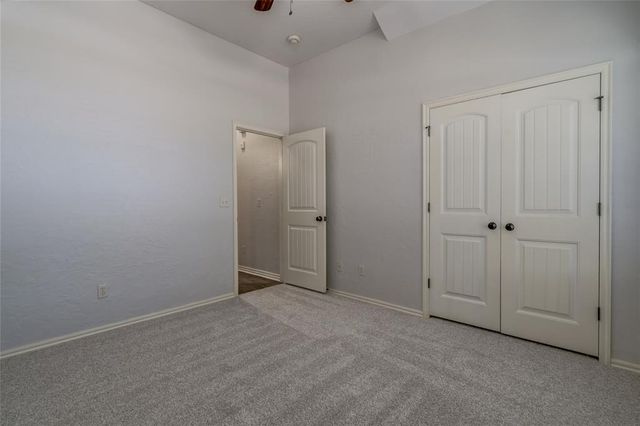 876 Crooked Oak Circle, Guthrie, OK 73044