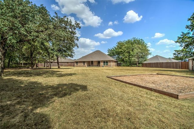 876 Crooked Oak Circle, Guthrie, OK 73044