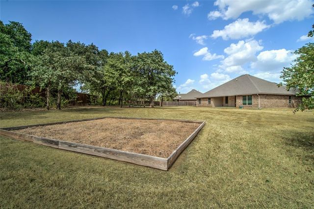 876 Crooked Oak Circle, Guthrie, OK 73044