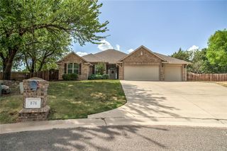 876 Crooked Oak Circle, Guthrie, OK 73044