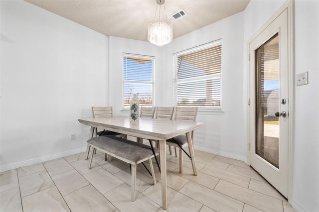 3226 Royal Palm Drive, Mont Belvieu, TX 77523