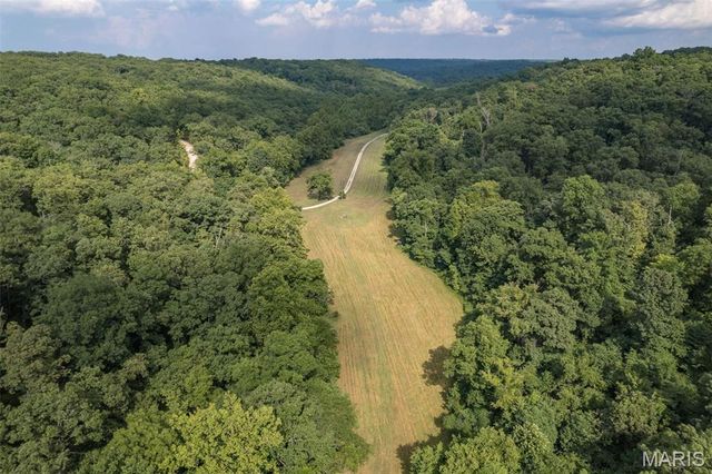 2540 Pfinister School Road, De Soto, MO 63020