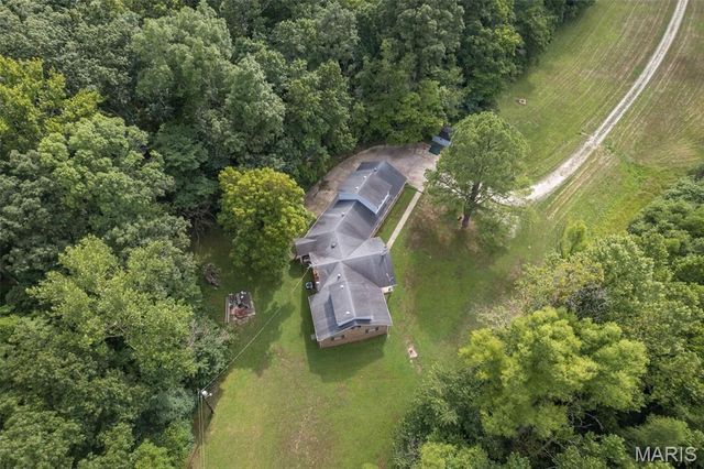 2540 Pfinister School Road, De Soto, MO 63020