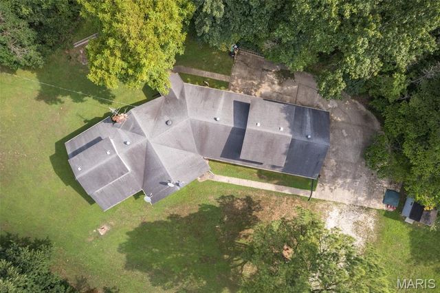 2540 Pfinister School Road, De Soto, MO 63020